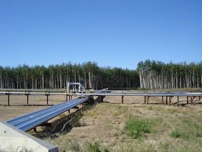 Pipelines for Petro-Canada’s MacKay River oil sands project