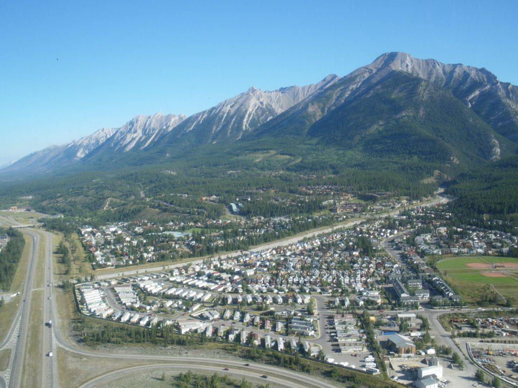 20090829_canmore_from_air1_ndouglas